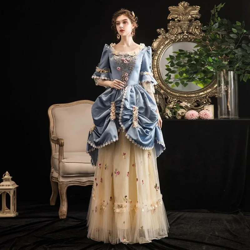 Vue 2 — Robe Renaissance Française