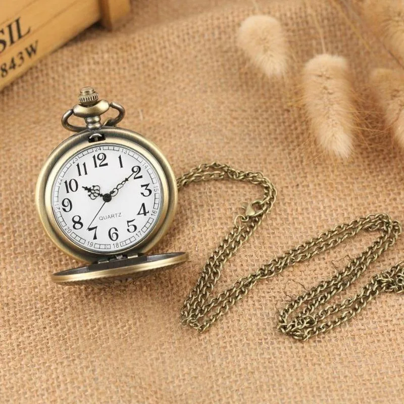 Vue 3 — Montre à Gousset Femme Vintage