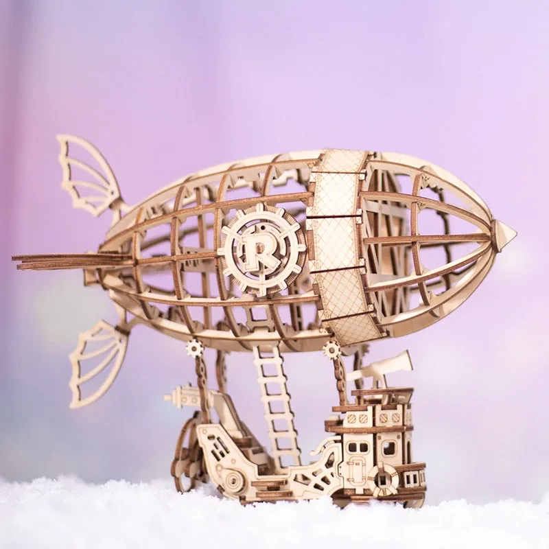 Vue 2 — Maquette Steampunk Dirigeable Zeppelin