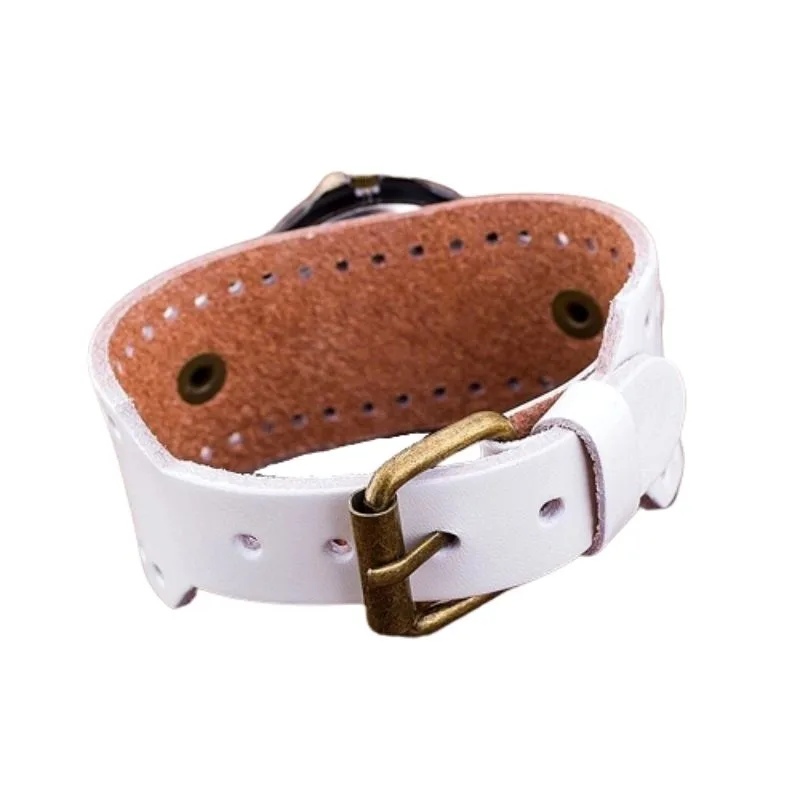 Vue 10 — Montre Rétro Femme