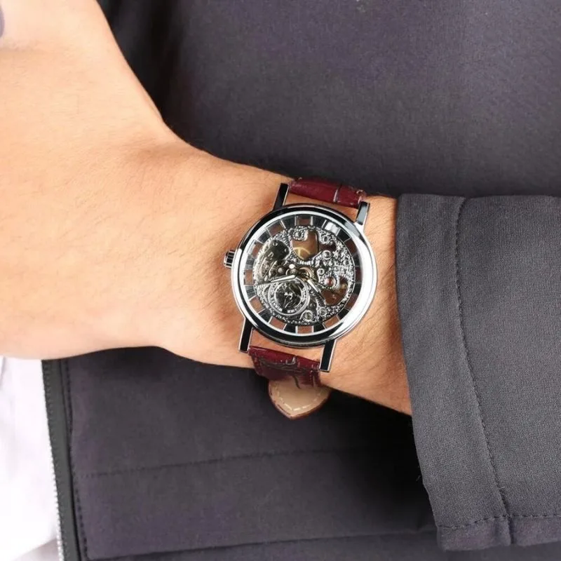 Vue 9 — Montre Skeleton Homme
