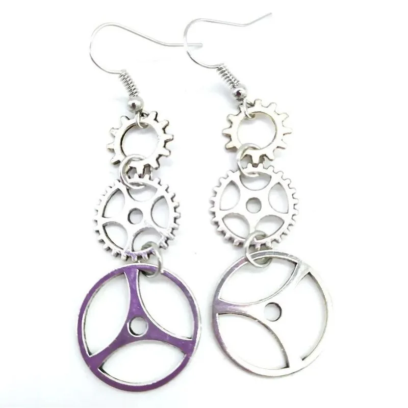 Vue 17 — Boucles d'Oreilles Pendantes Steampunk