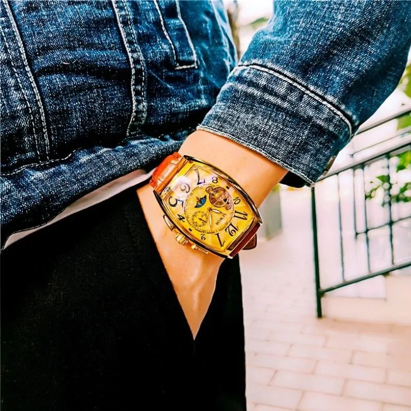 Vue 7 — Montre Rectangulaire Homme Vintage
