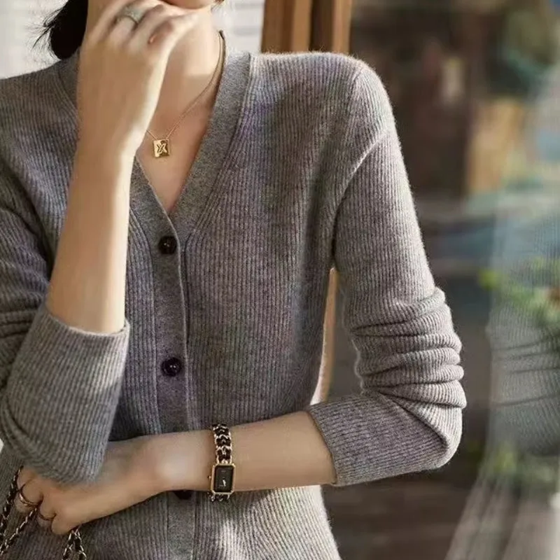 Vue 5 — Cardigan Vintage Femme