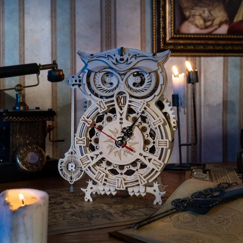Vue 2 — Maquette Bois Horloge Hibou