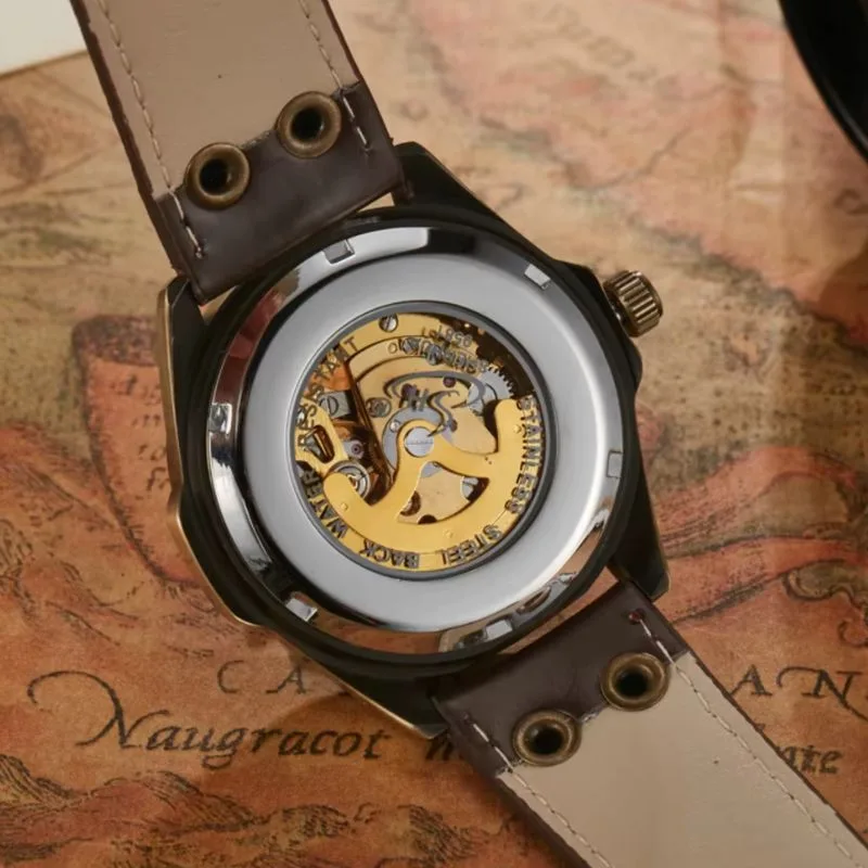 Vue 5 — Montre Mécanisme Apparent pour Homme
