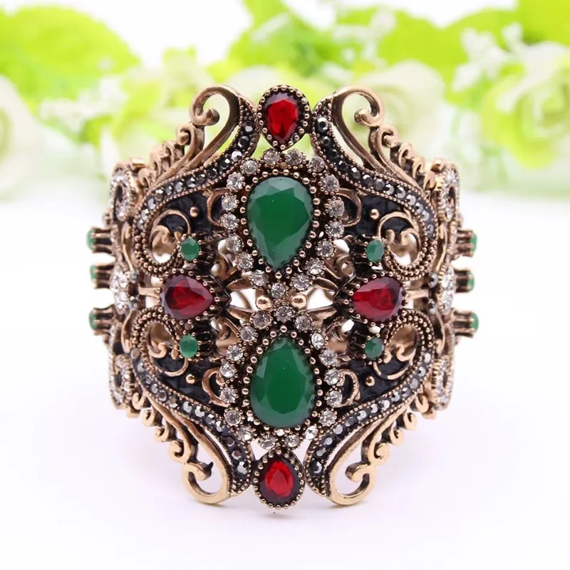 Vue 6 — Bracelet Victorien Perle