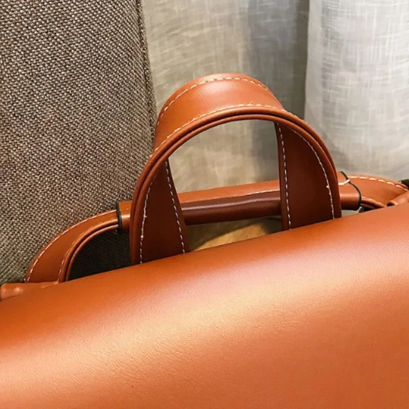 Vue 13 — Cartable Steampunk en PU
