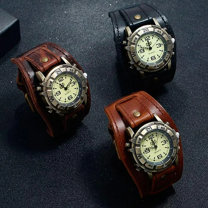 Vue 5 — Montre Bracelet Steampunk Homme