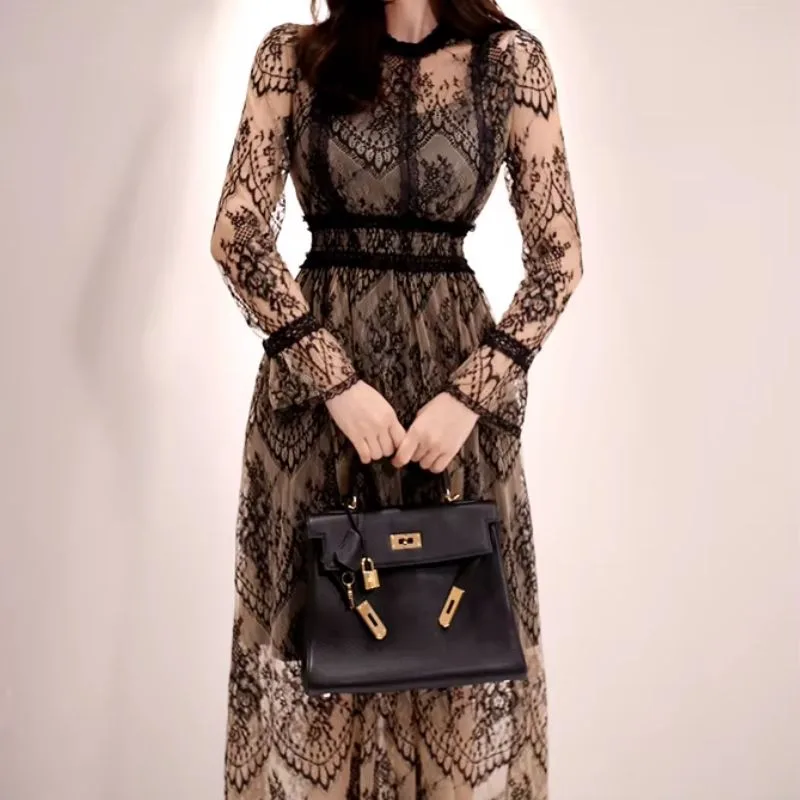 Vue 6 — Robe Vintage Dentelle
