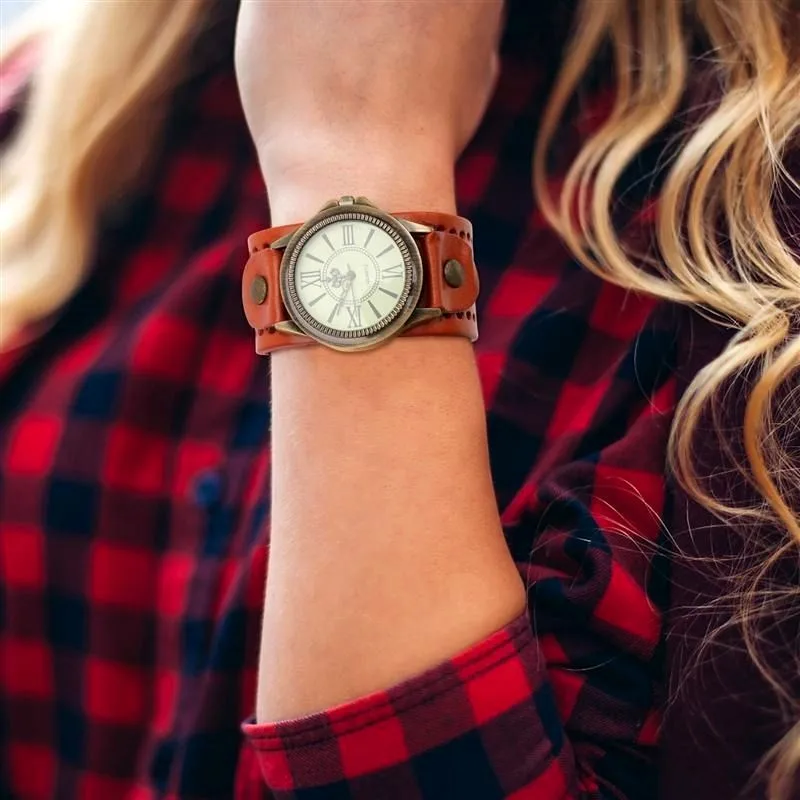 Vue 2 — Montre Rétro Femme