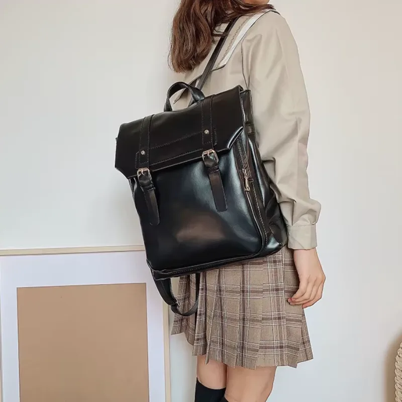 Vue 9 — Sac à Dos Femme Vintage en PU