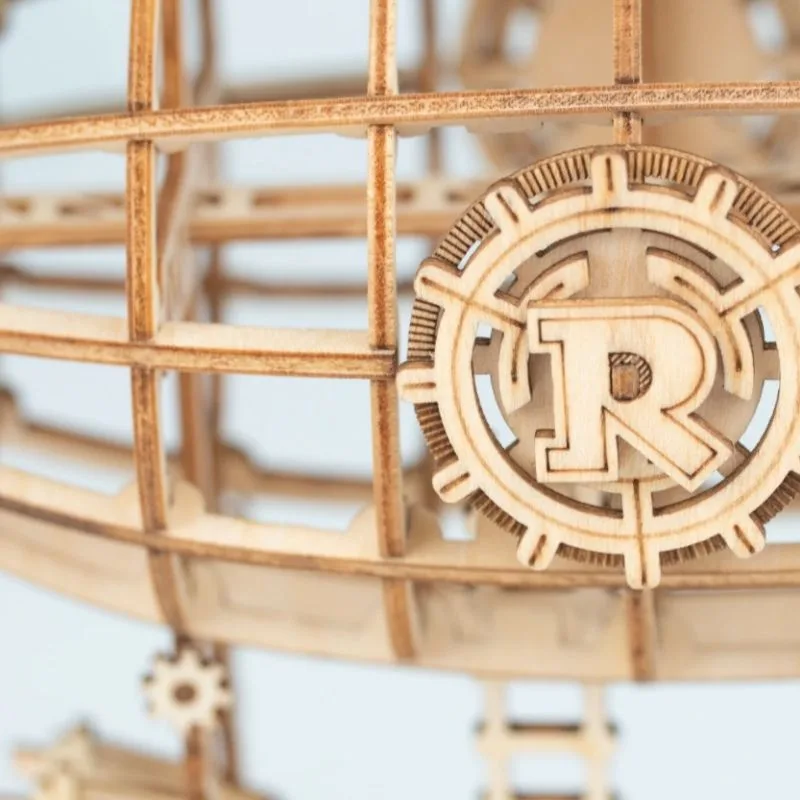 Vue 4 — Maquette Steampunk Dirigeable Zeppelin