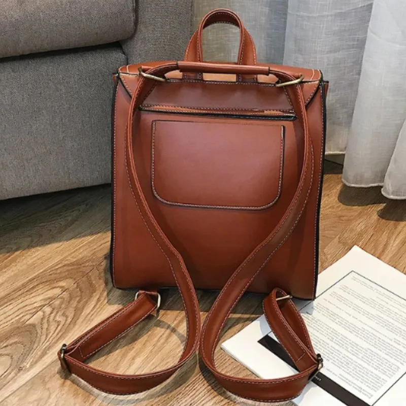 Vue 15 — Cartable Steampunk en PU