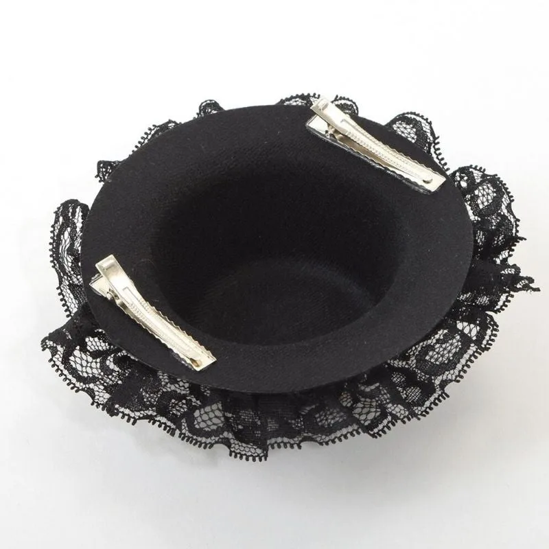 Vue 4 — Mini Chapeau Victorien avec Dentelle