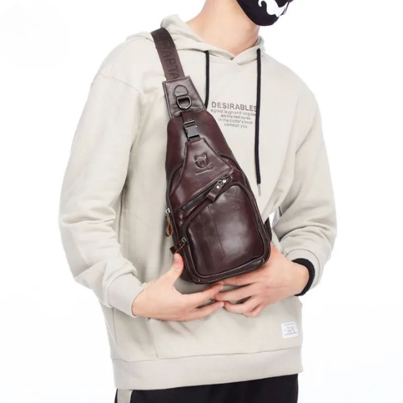Vue 2 — Sac de Poitrine Cuir Homme
