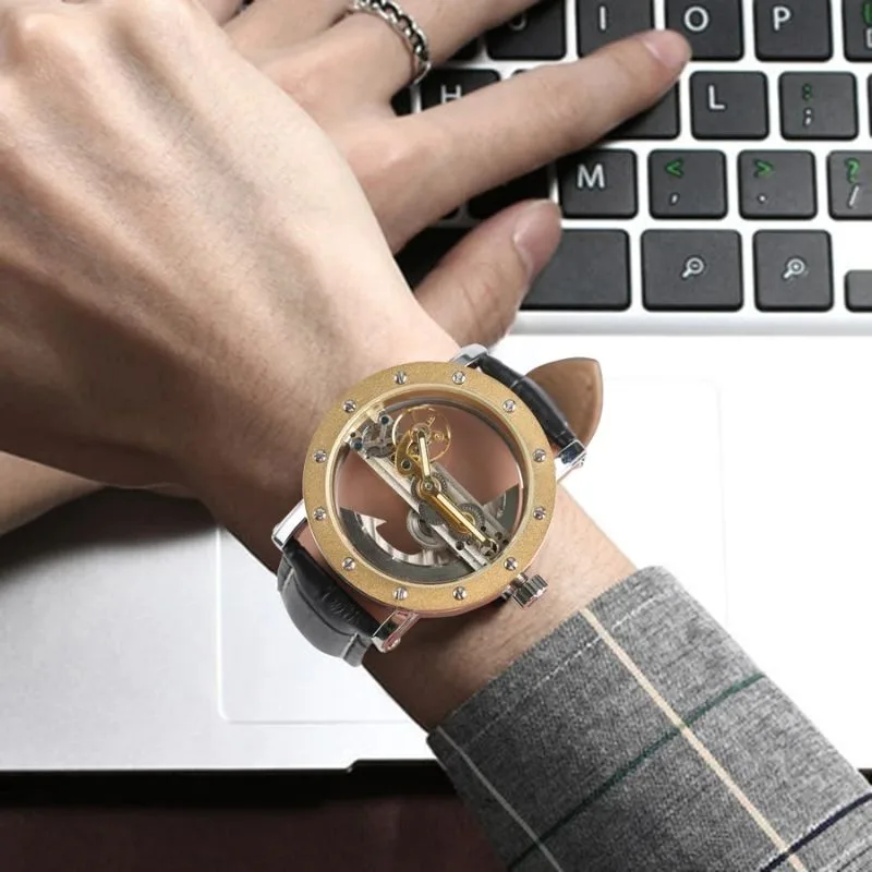 Vue 4 — Montre Homme Squelette Transparent