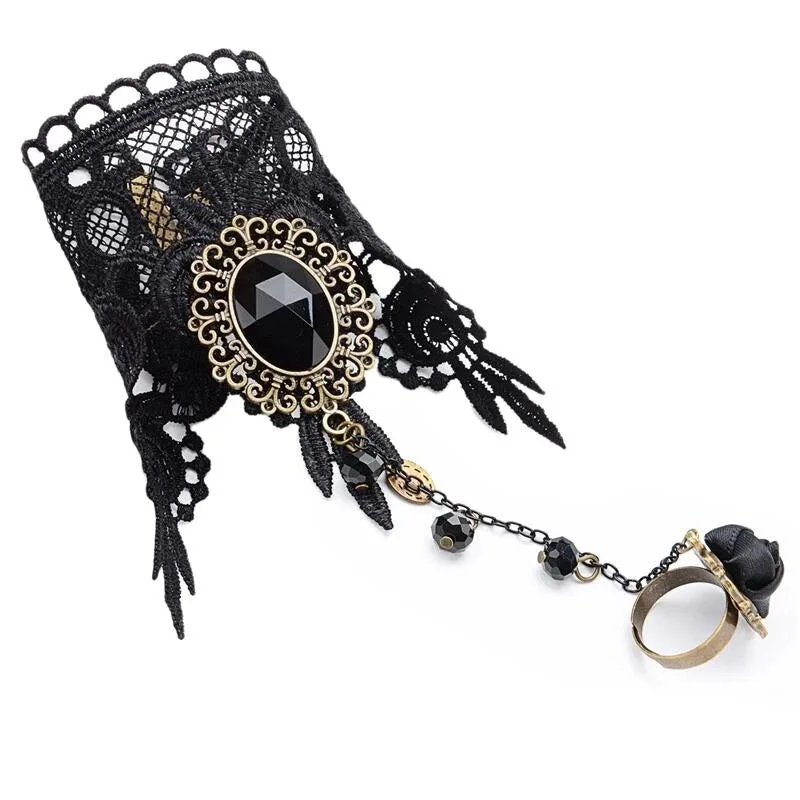 Vue 3 — Bracelet Gothique Dentelle