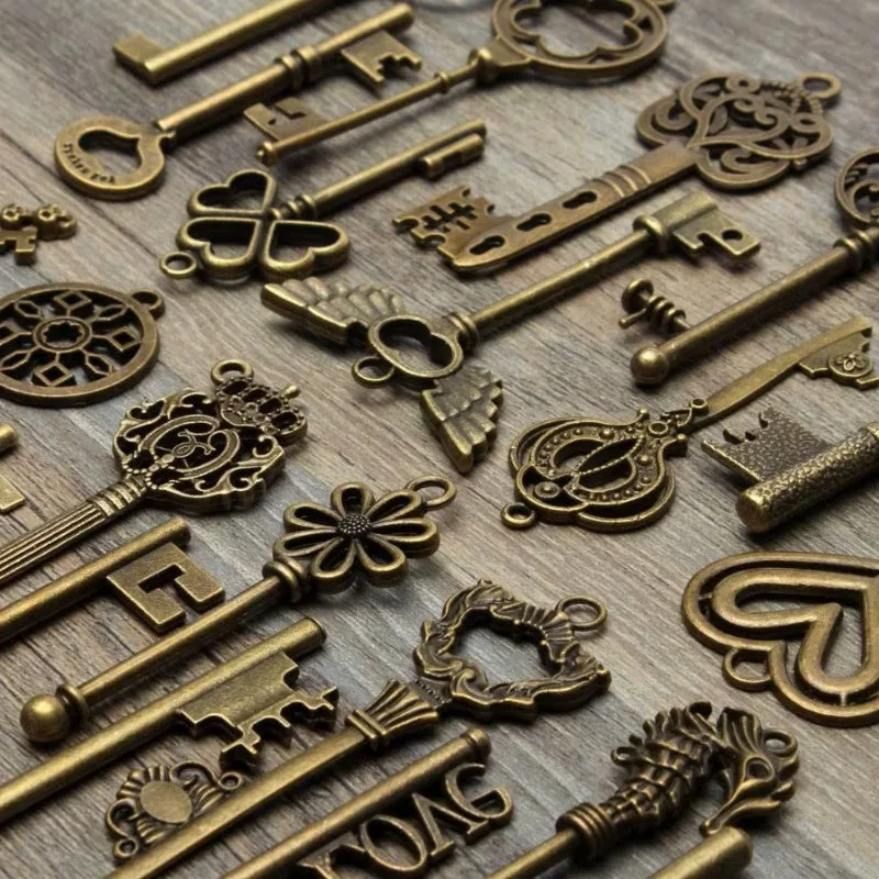 Vue 4 — Clés Steampunk