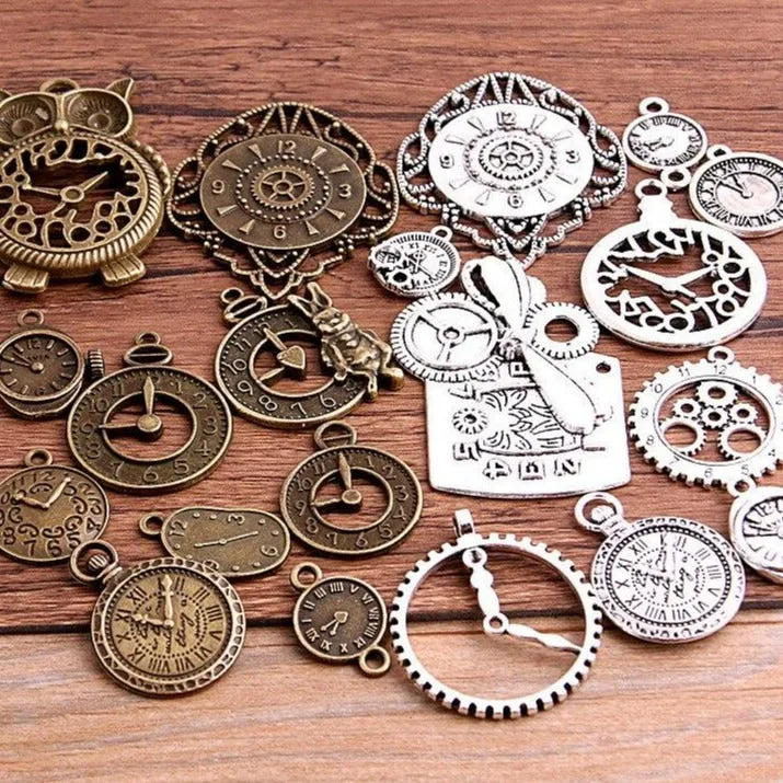 Vue 3 — Breloque Steampunk