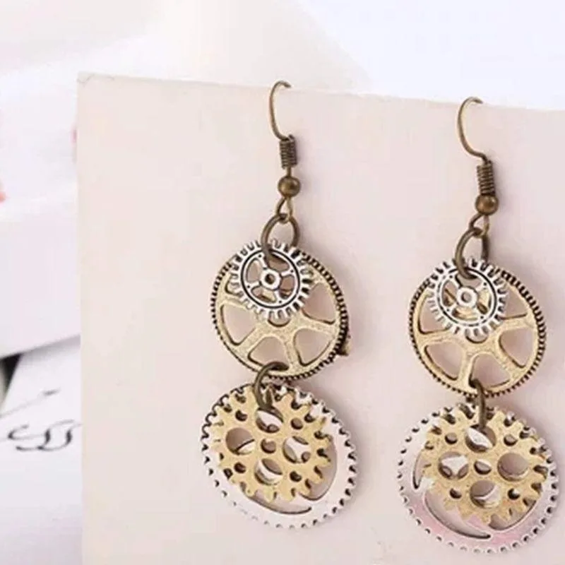 Vue 3 — Collier Steampunk Femme