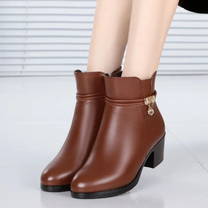 Vue 7 — Bottines en PU Marron à Talon