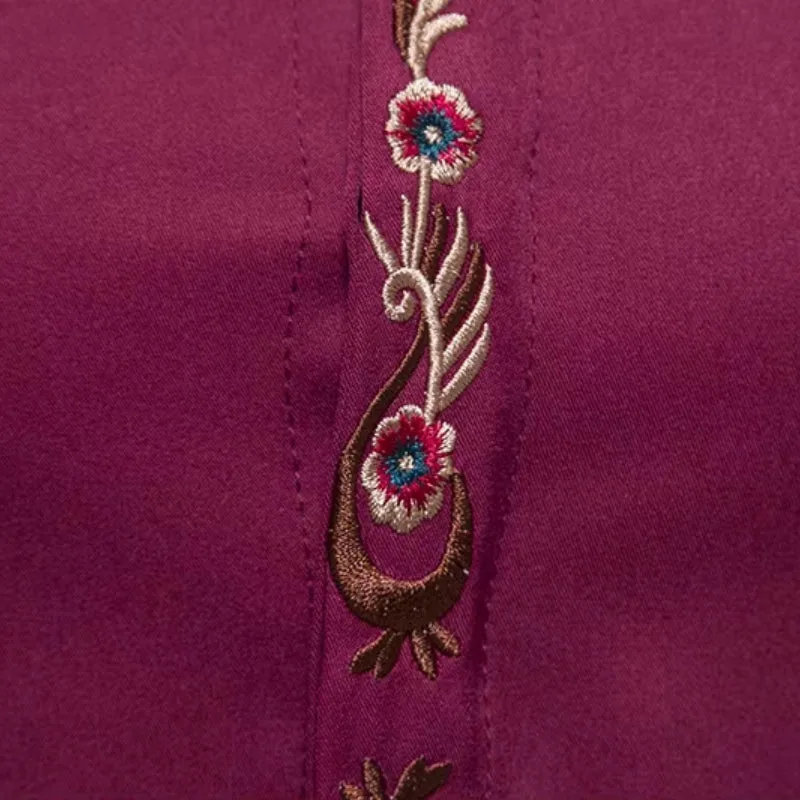 Vue 3 — Chemise à Col Mao Brodée