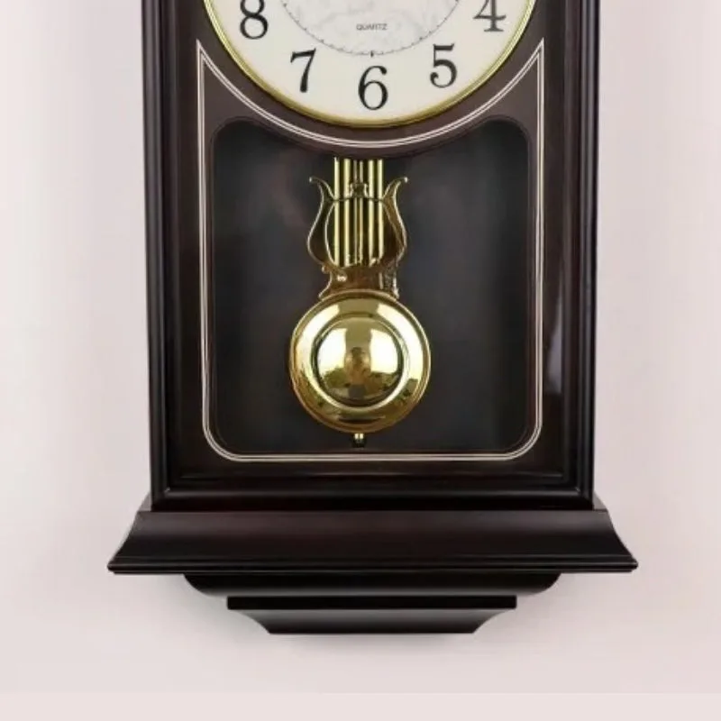 Vue 8 — Horloge Steampunk Vintage avec Balancier