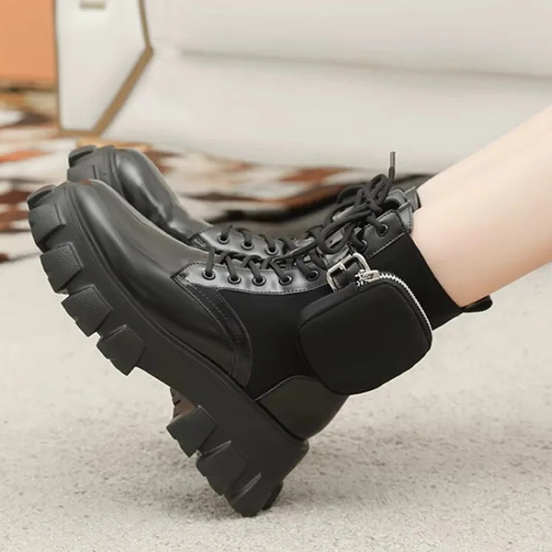 Vue 9 — Bottines Punk Femme