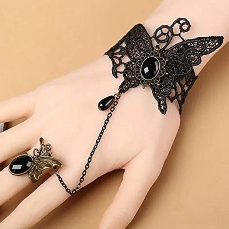 Vue 2 — Bracelet Bague Gothique