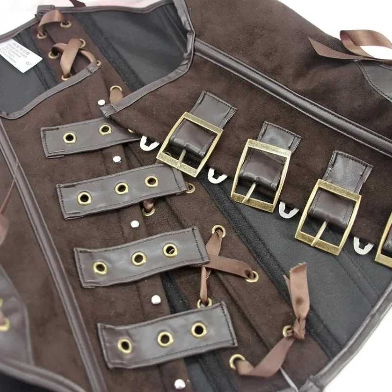 Vue 8 — Corset Steampunk en Simili