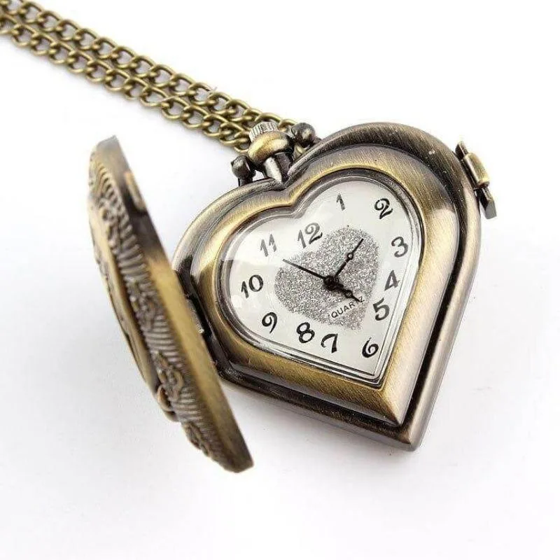 Vue 3 — Montre à Gousset Steampunk Cœur