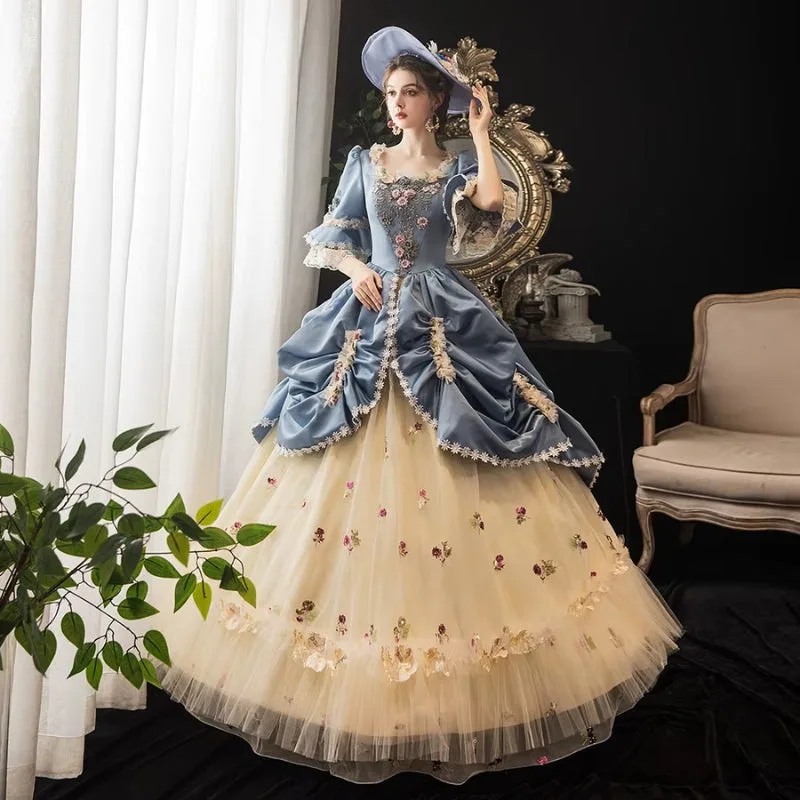 Vue 3 — Robe Renaissance Française