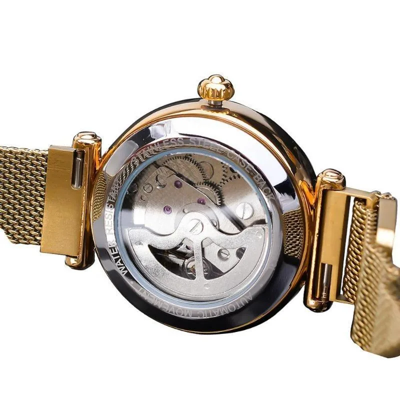 Vue 3 — Montre Steampunk Femme Dorée