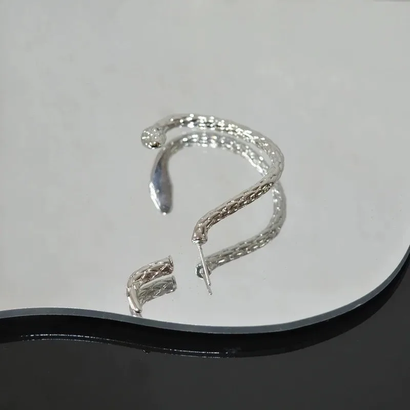 Vue 4 — Boucle Contour d'Oreille Steampunk