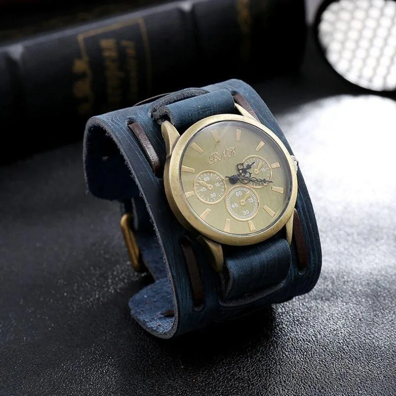 Vue 4 — Montre Bracelet Steampunk