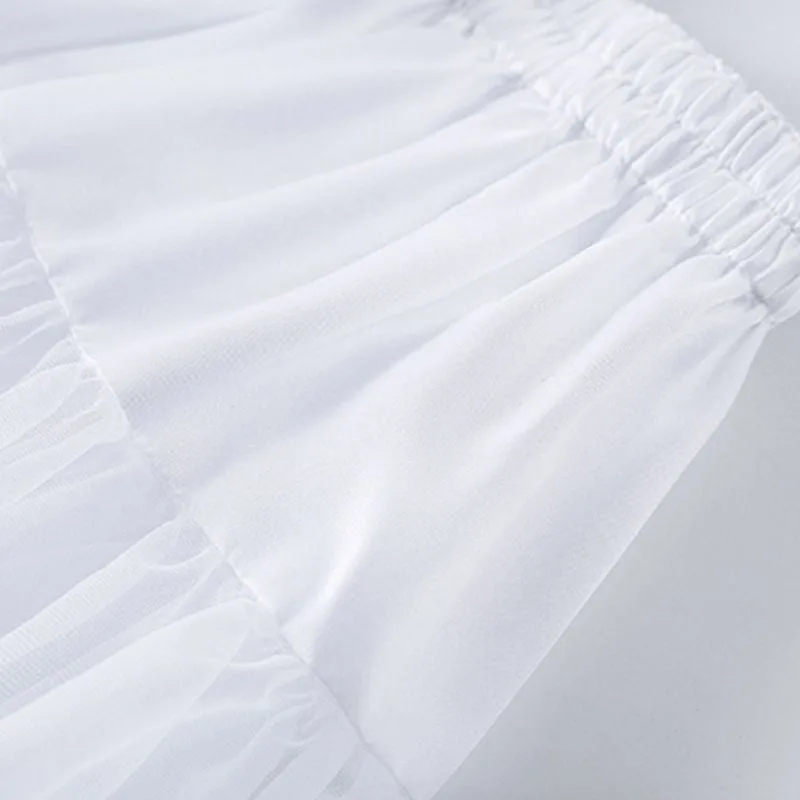 Vue 3 — Jupon Court Blanc