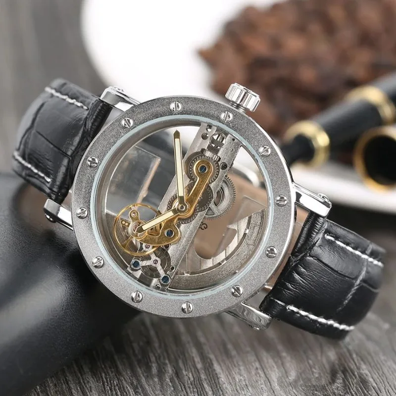Vue 11 — Montre Homme Squelette Transparent