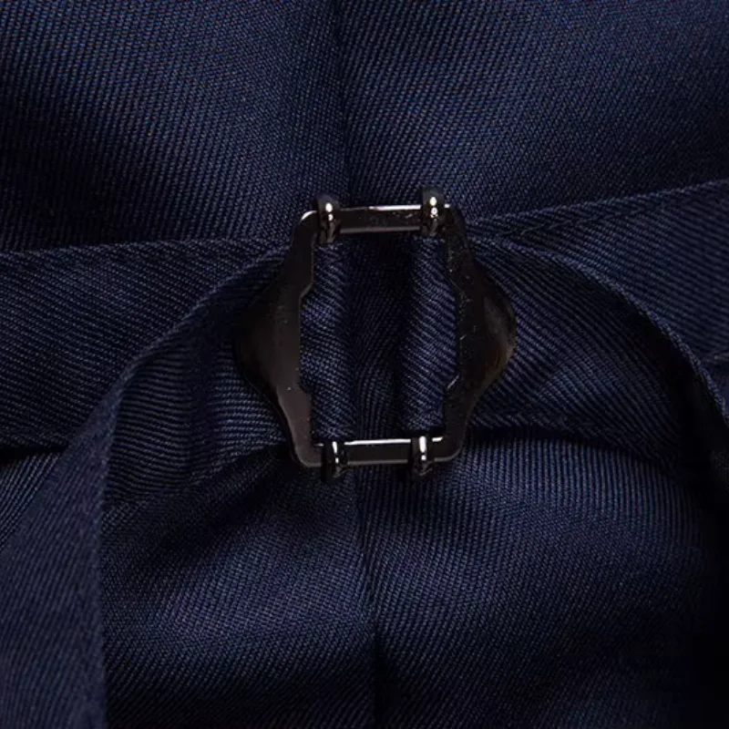 Vue 8 — Gilet Vintage