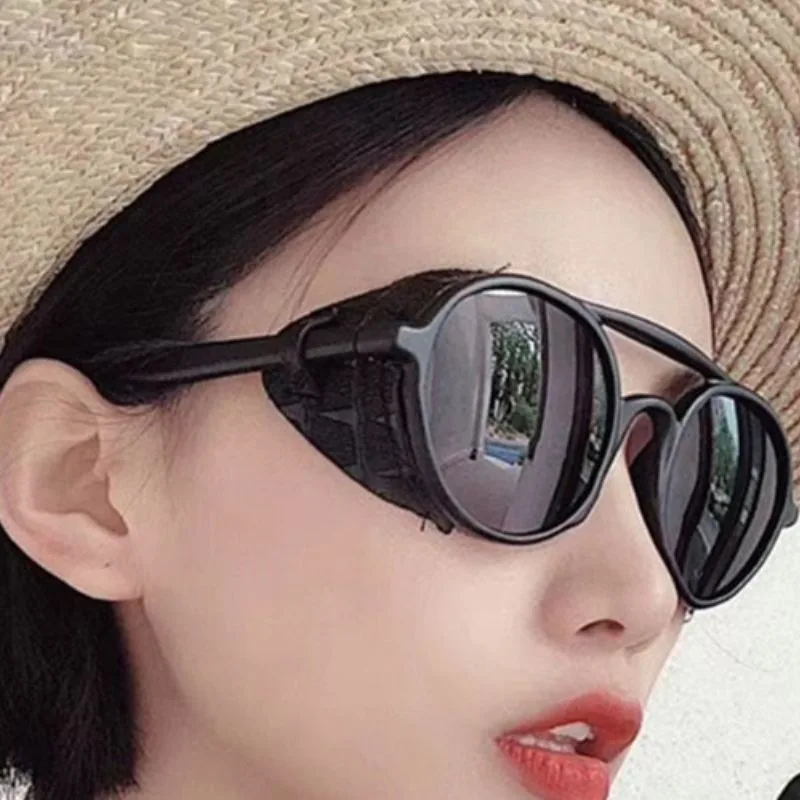 Vue 5 — Lunettes de Soleil Rétro Femme