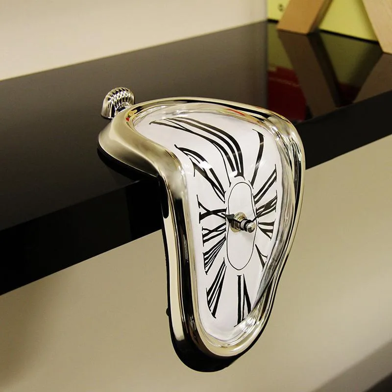 Vue 3 — Horloge Steampunk Fondue Dali