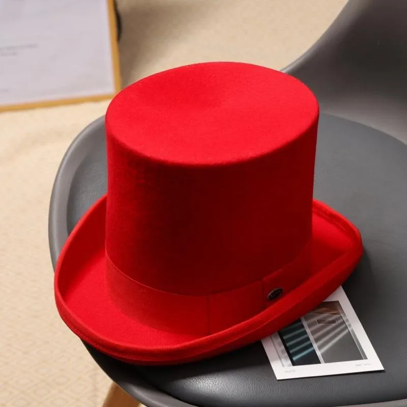 Vue 5 — Chapeau Haut de Forme Rouge