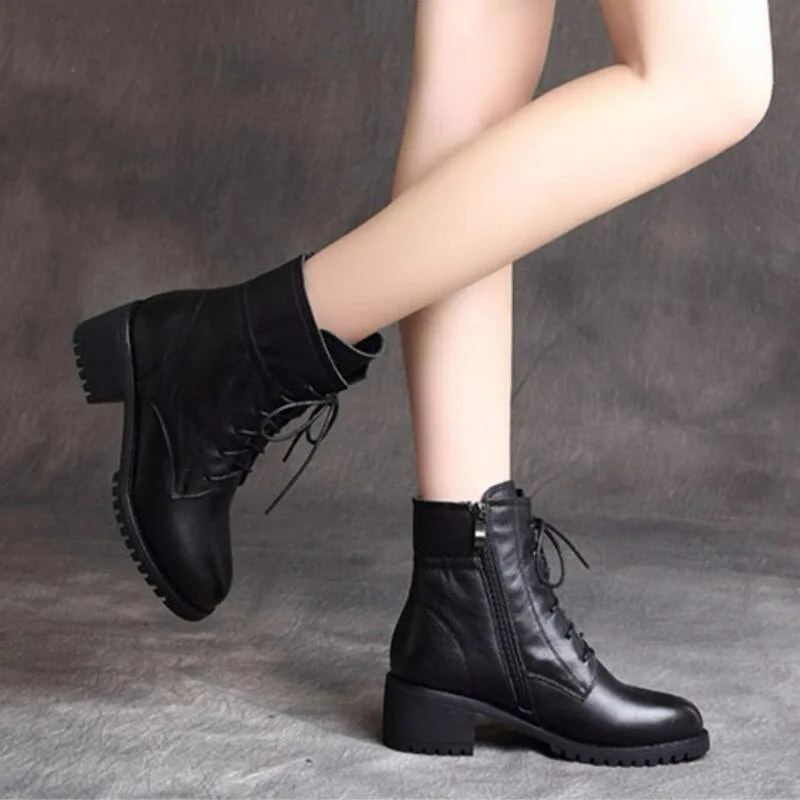 Vue 3 — Bottines Victoriennes en Simili