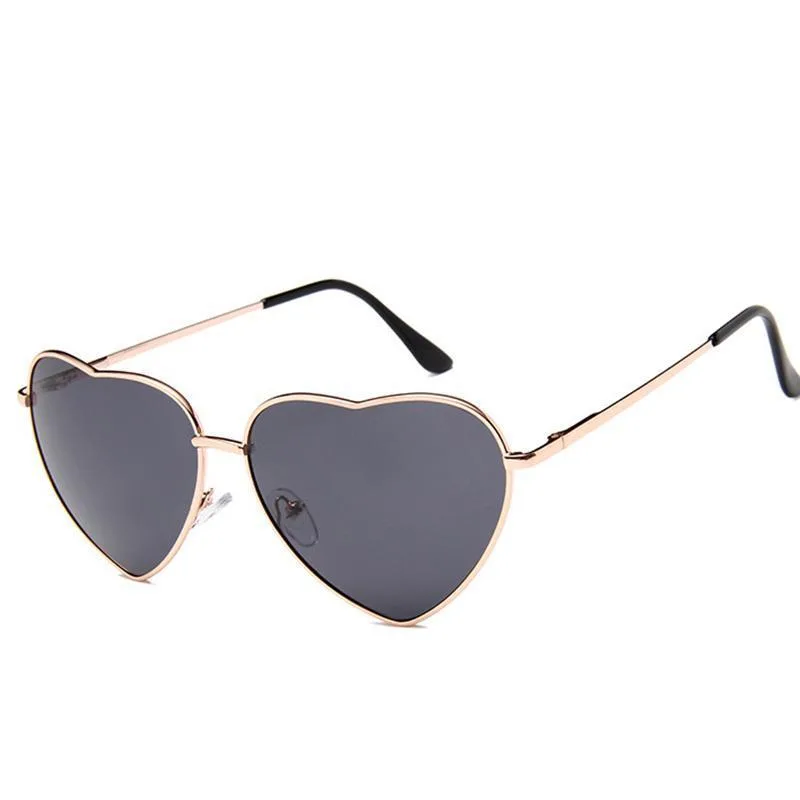 Vue 2 — Lunettes de Soleil Cœur Dorées