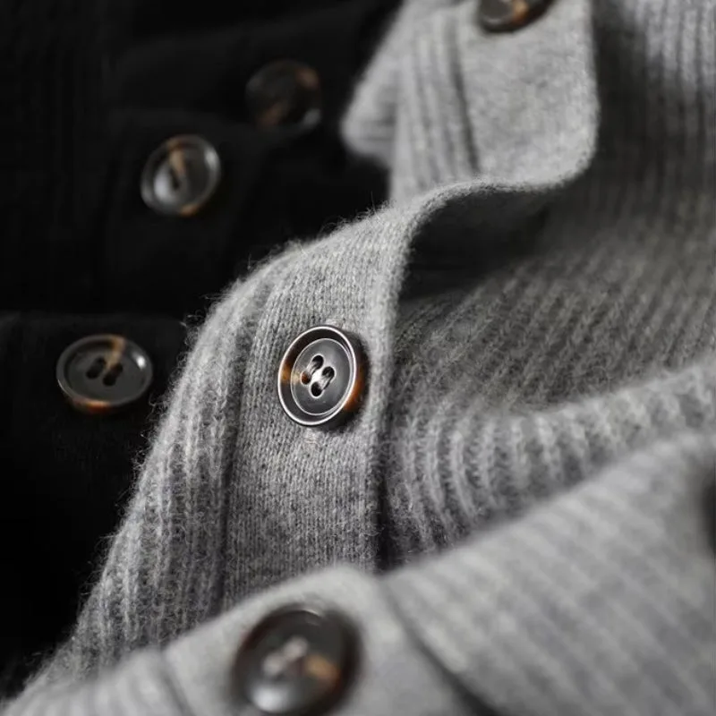 Vue 4 — Cardigan Vintage Femme
