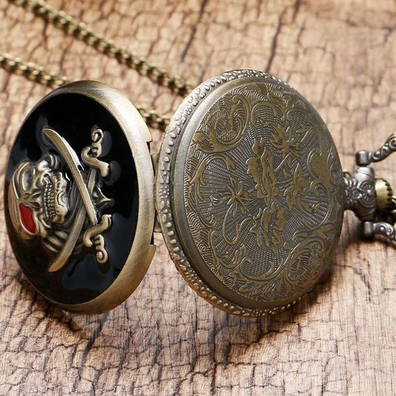 Vue 5 — Montre à Gousset Steampunk Pirate