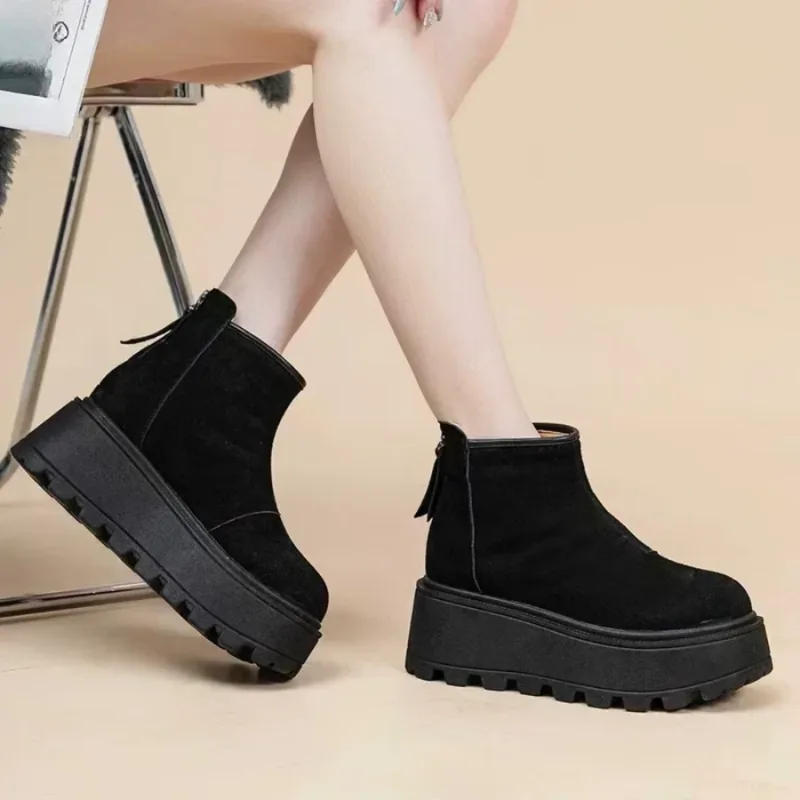 Vue 6 — Bottines Chelsea en Daim