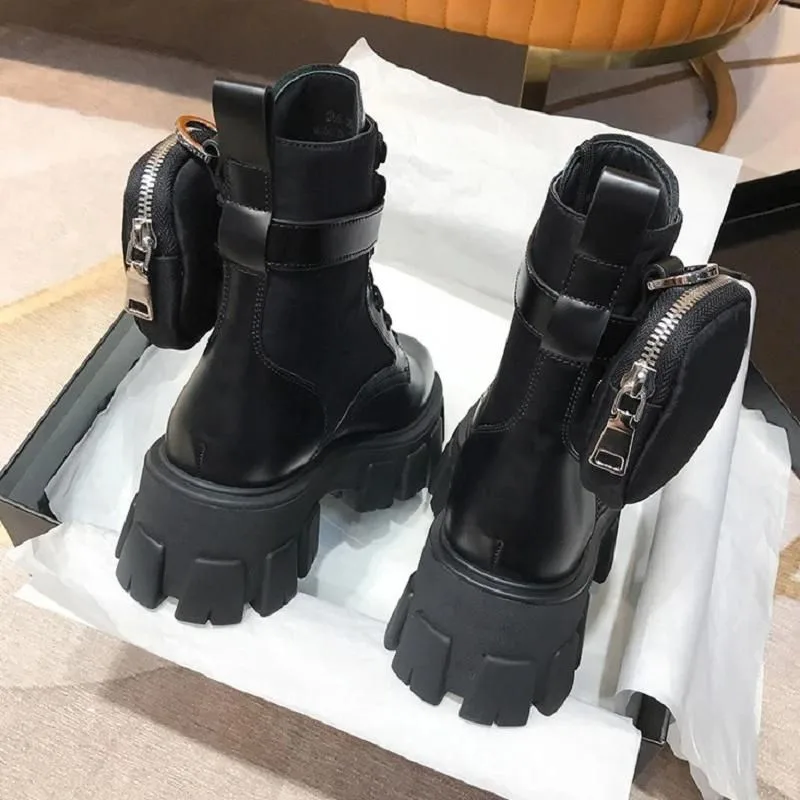 Vue 7 — Bottines Punk Femme