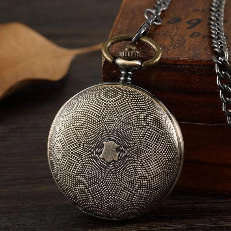 Vue 4 — Montre à Gousset Steampunk Vintage