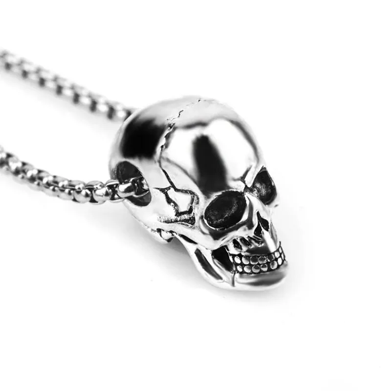 Vue 2 — Collier Steampunk Tête de Mort